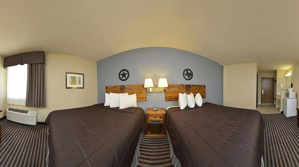 Atria Hotel And Rv Mcgregor Ngoại thất bức ảnh